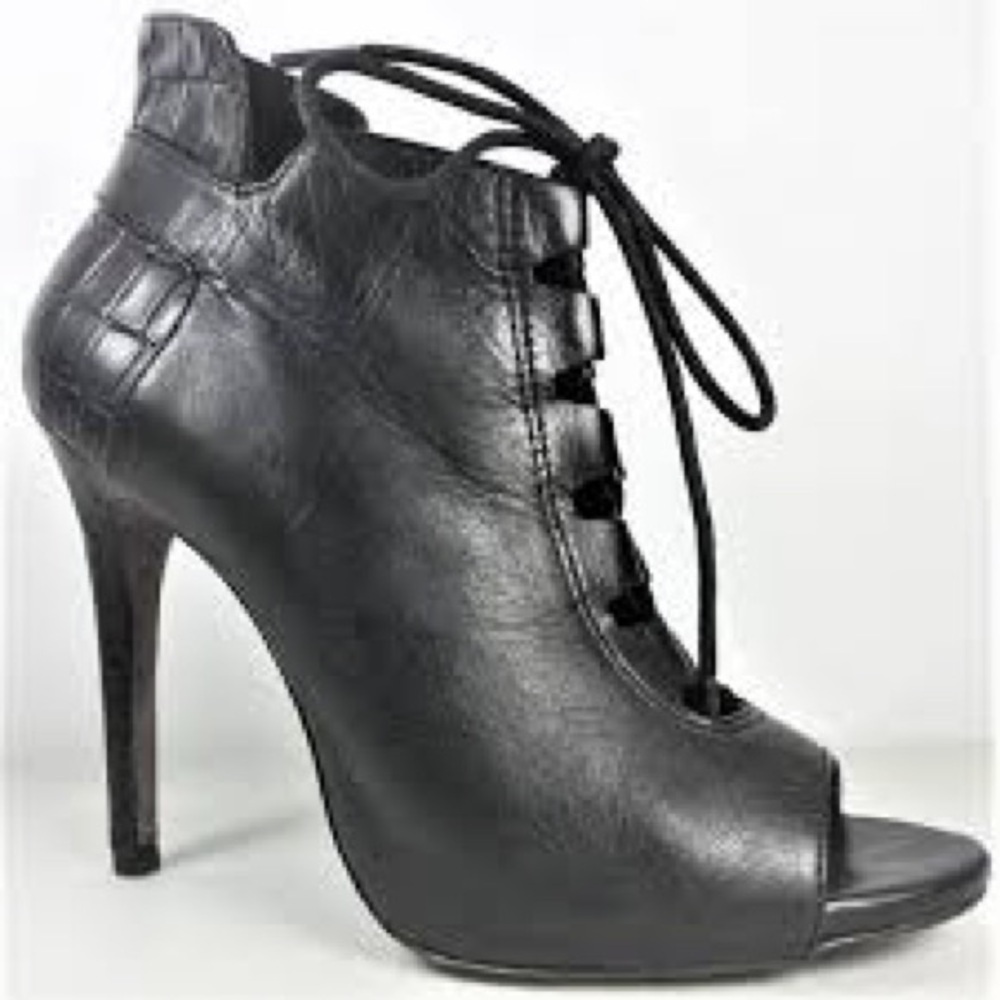 Women’s Wild Diva Black Faux Leather Open Toes Heel Booties Size 7.5 US!